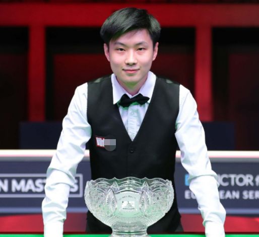 玫瑰绽放的 玫瑰绽放的