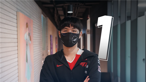 莫雷托：巴萨开始接触约纳坦-塔，将尝试明年夏天免签